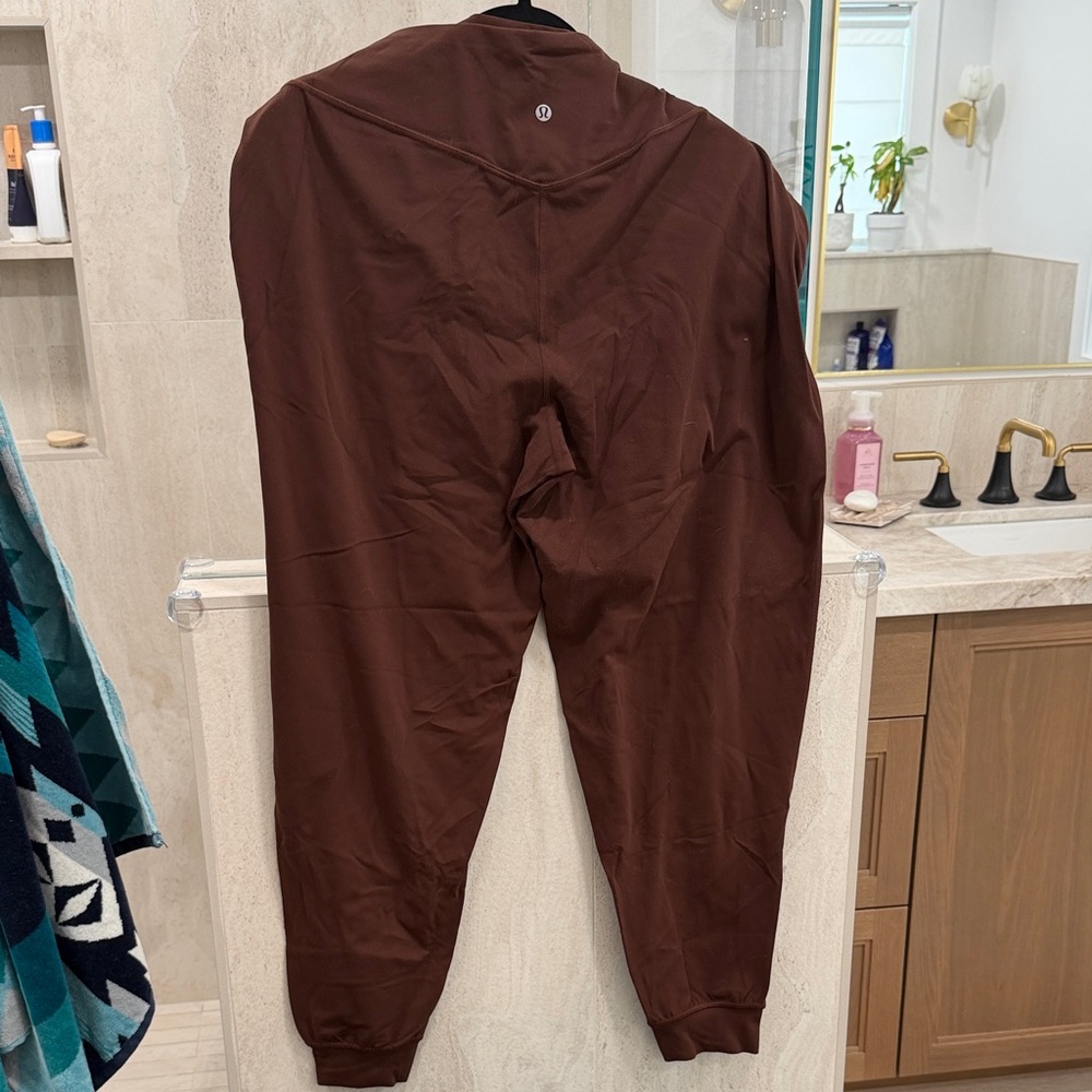 lululemon athletica Women’s Chocolate Align Joggers 18”